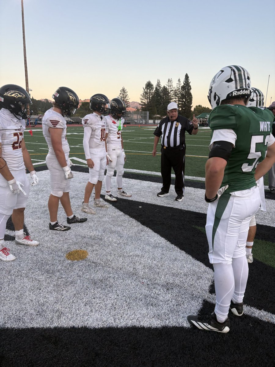 DavidKiefer987's tweet photo. All set at Miramonte with a battle of unbeatens: Matadors (3-0) vs. Northgate (3-0).

@DarrenSabedra @CB_Journalist @leftwich @GReeves23 https://t.co/m0FM2De2Kw