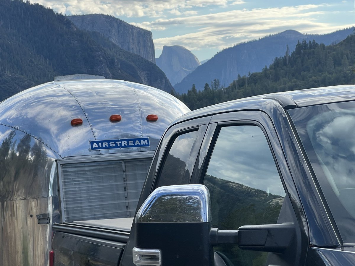 LittleGoat4's tweet photo. @ChrisDunnTV @WallStreetMav Agreed! Airstream Life is the best life! https://t.co/98IE1P6iqD