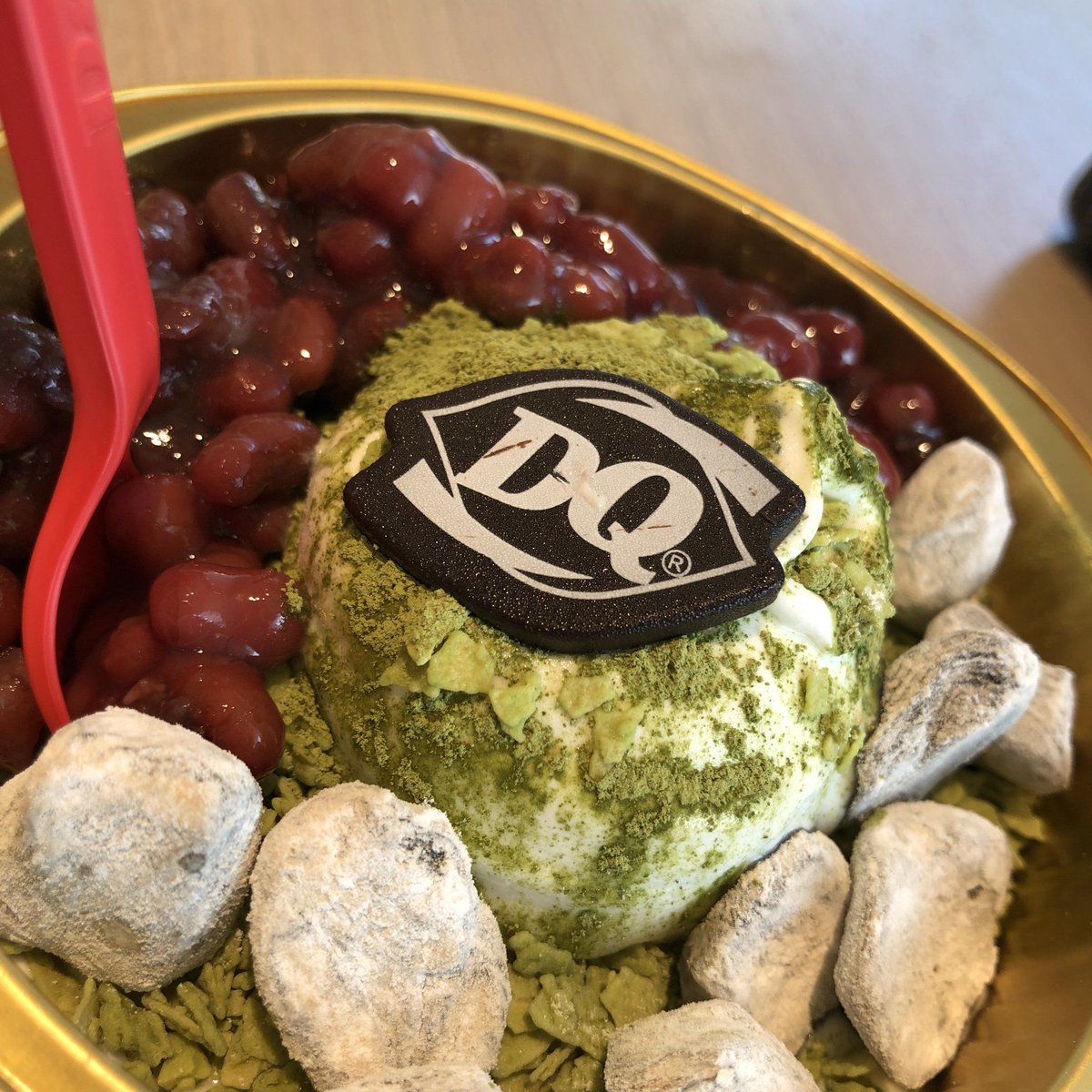 ClarkPrazaqn's tweet photo. Got these chewy matcha mochi from the new snack shop! They’re soft, sweet and perfect for sharing—everyone needs a little mochi joy today! https://t.co/799DWwMBCF