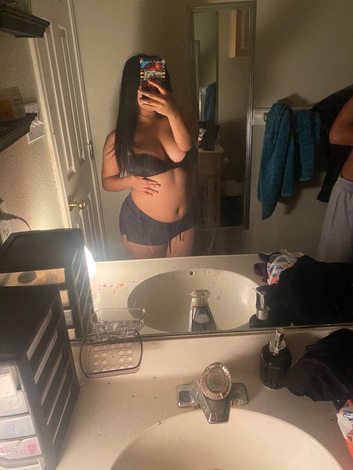 alina57362's tweet photo. I'm dtf tn babe wya?😘😽

#fypシ゚viral #latinas #fyppppppppppppppppp #htx #dtx #satx #houston #latina #dfw https://t.co/VWYiasOZpp