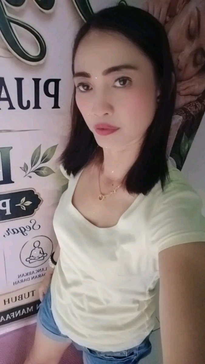 ttttckvvb5's tweet photo. ada yg pernah sama mbok negara ini ton? https://t.co/W2pvwEG5fD