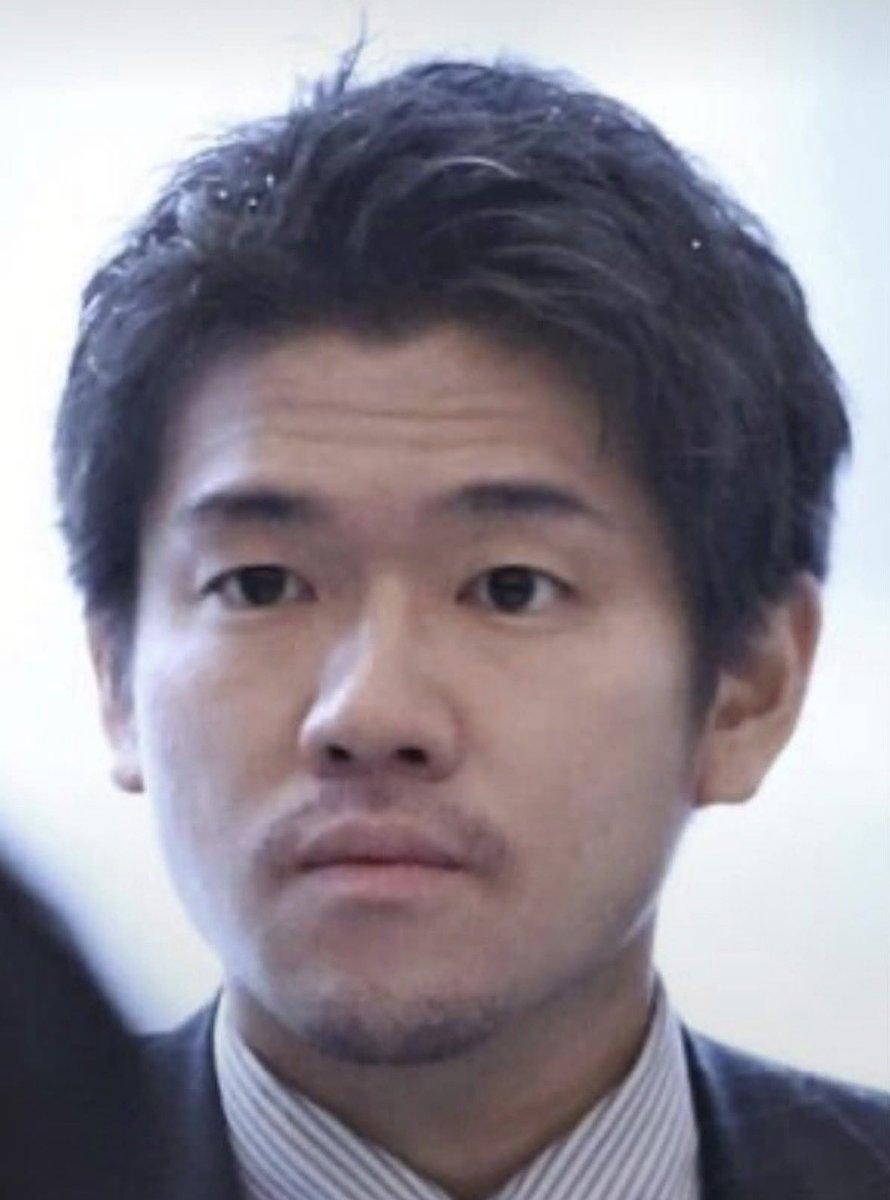 shota201907's tweet photo. 岸田翔太郎氏
「もし総理になるなら、まず外務大臣を経験したい。外務大臣時代の父親の姿が
格好良くて忘れられない」

憧れるのは自由。
でも国民が増税メガネと揶揄される
お父様に抱いている失望と乖離してる
ことを忘れるな。

国民は多分
親族のあなたのことも認めません。 https://t.co/4beevF28GC