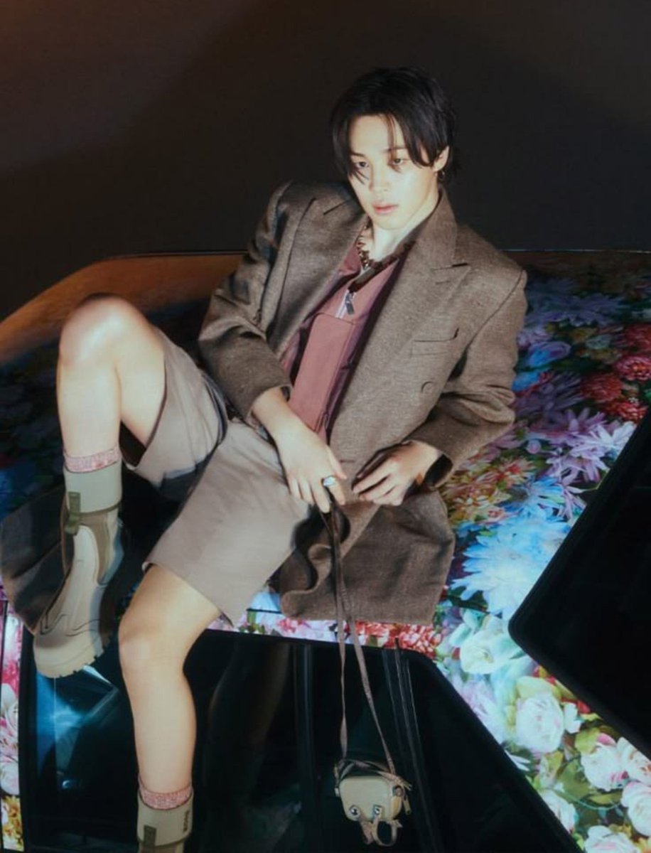 jmchartsmaster's tweet photo. Jimin topped the individual memeber Boy group Brand Reputation ranking for September 2026 with a positivity ratio of 93.82%.

he is the only idol to top the BR rankings for 35 consecutive months and overall 62 months. https://t.co/BV2pWqMrww