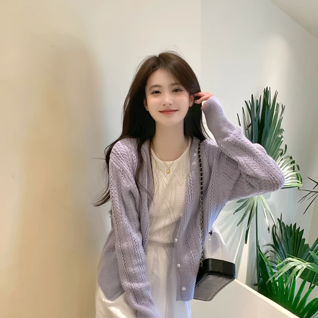 KelsiLineb16s's tweet photo. 05年大学女生，159cm47kg，一个人在实习有点无聊海口想找个聊得来的，同城男生冒个泡？（许愿一个抛友约炮）this🐤 #约炮 #女大 #海口 https://t.co/eDe52YJWdc