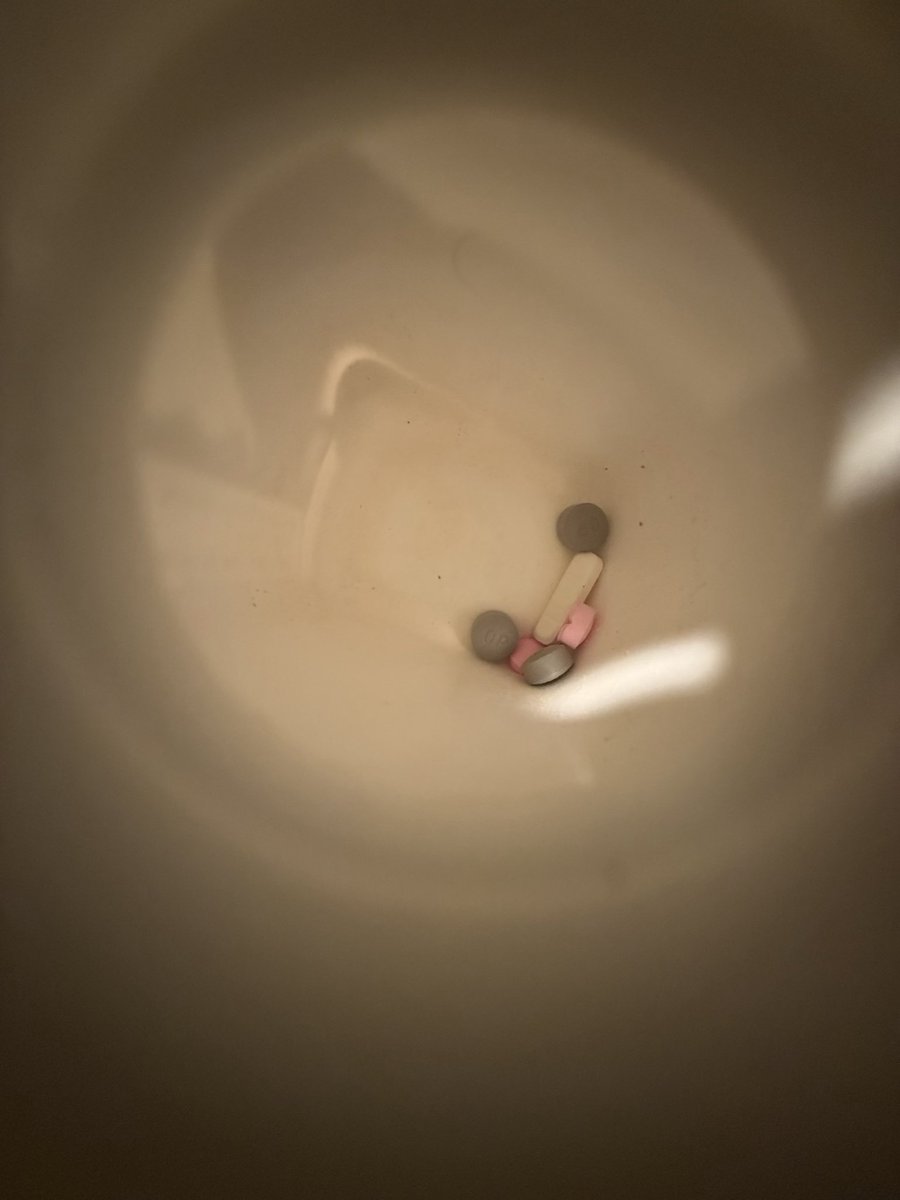 F4Nhunchoo's tweet photo. I make this depression shit look good bitch ass nigga https://t.co/UplRDRXQNG