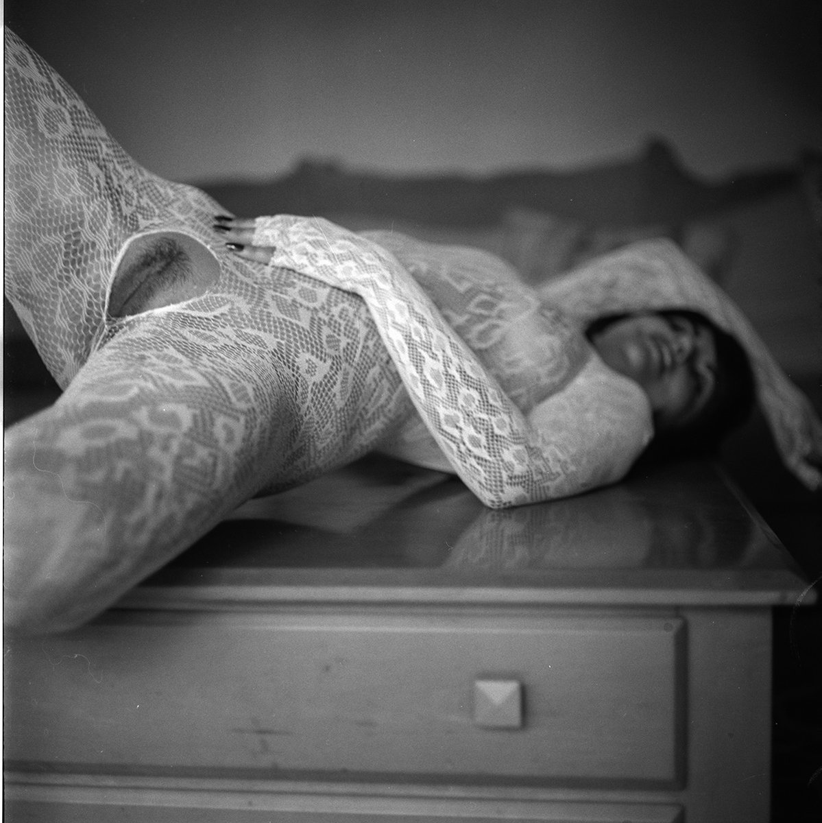 Chargerphotos's tweet photo. Ilford HP5, Mamiya C33.... @violetcrownonx https://t.co/CoIBqPl2Nx