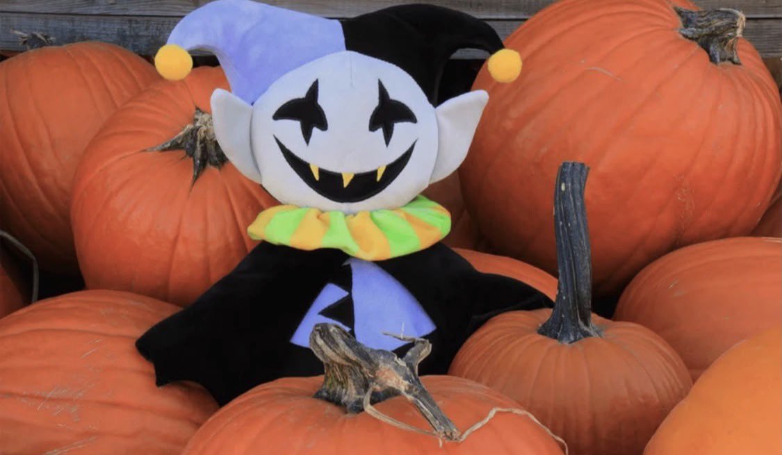 nataliecap87's tweet photo. @Elorapard Why am I seeing Yous VTUBERS all ova twitter? And it’s just a mentally ill jester calm down https://t.co/8QfyMcrMTW