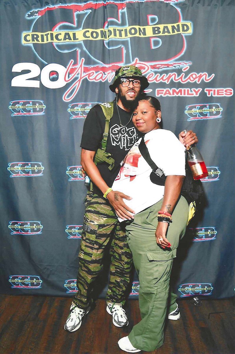 uhvawntay's tweet photo. We met at a New Impressionz gogo march during Covid. Haven’t spent more than a week apart since. Got married in Paris. Two amazing boys and countless memories made in just 6 years… that started from a random follow from jokes on Twitter. https://t.co/aZp48rD7BJ