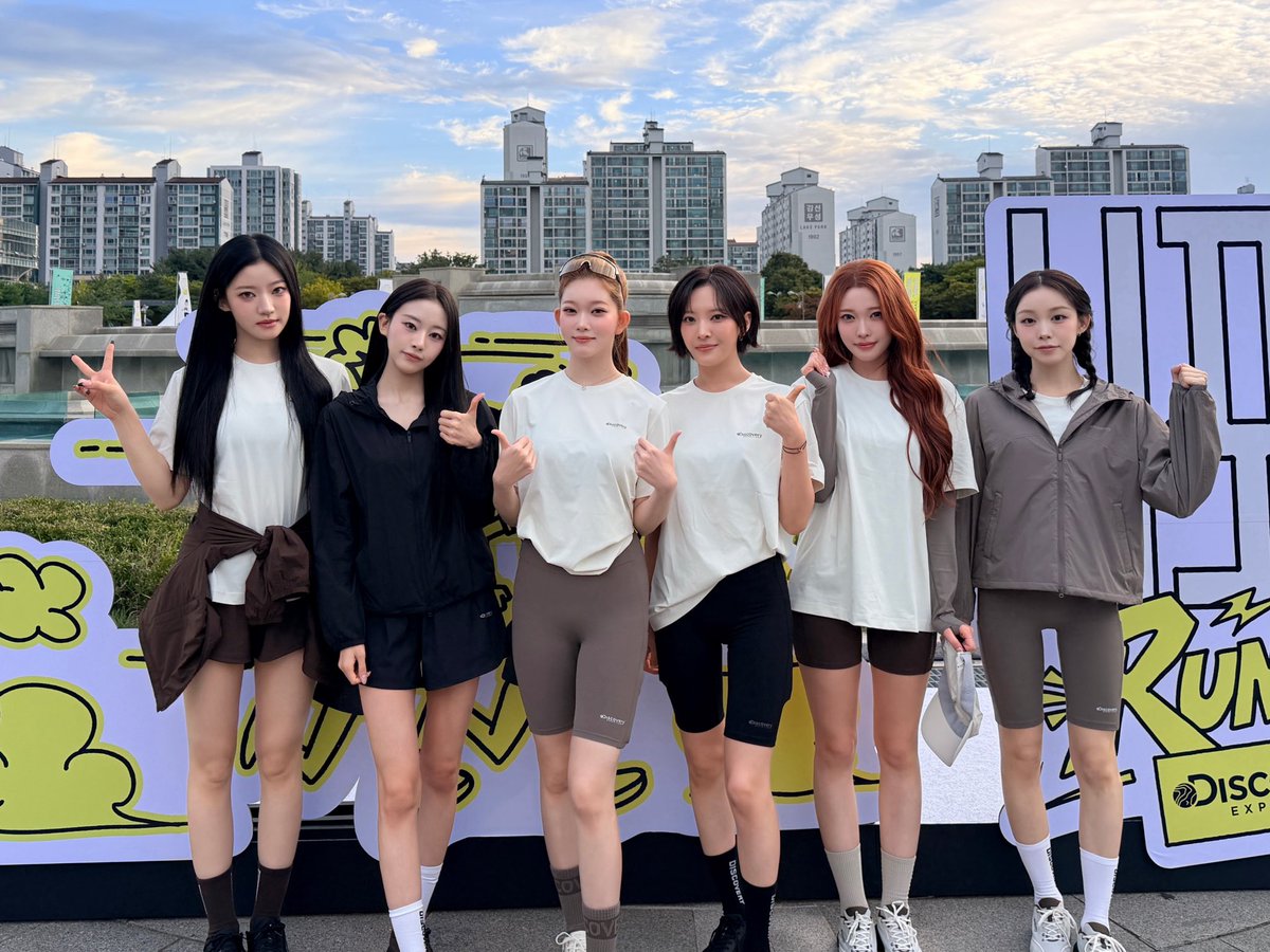 Billlieofficial's tweet photo. [📸]
260919 2026 시포레 RUN FIT with 디스커버리🏃‍♀️🏃

#Billlie #빌리 https://t.co/WtVZLzoRD1