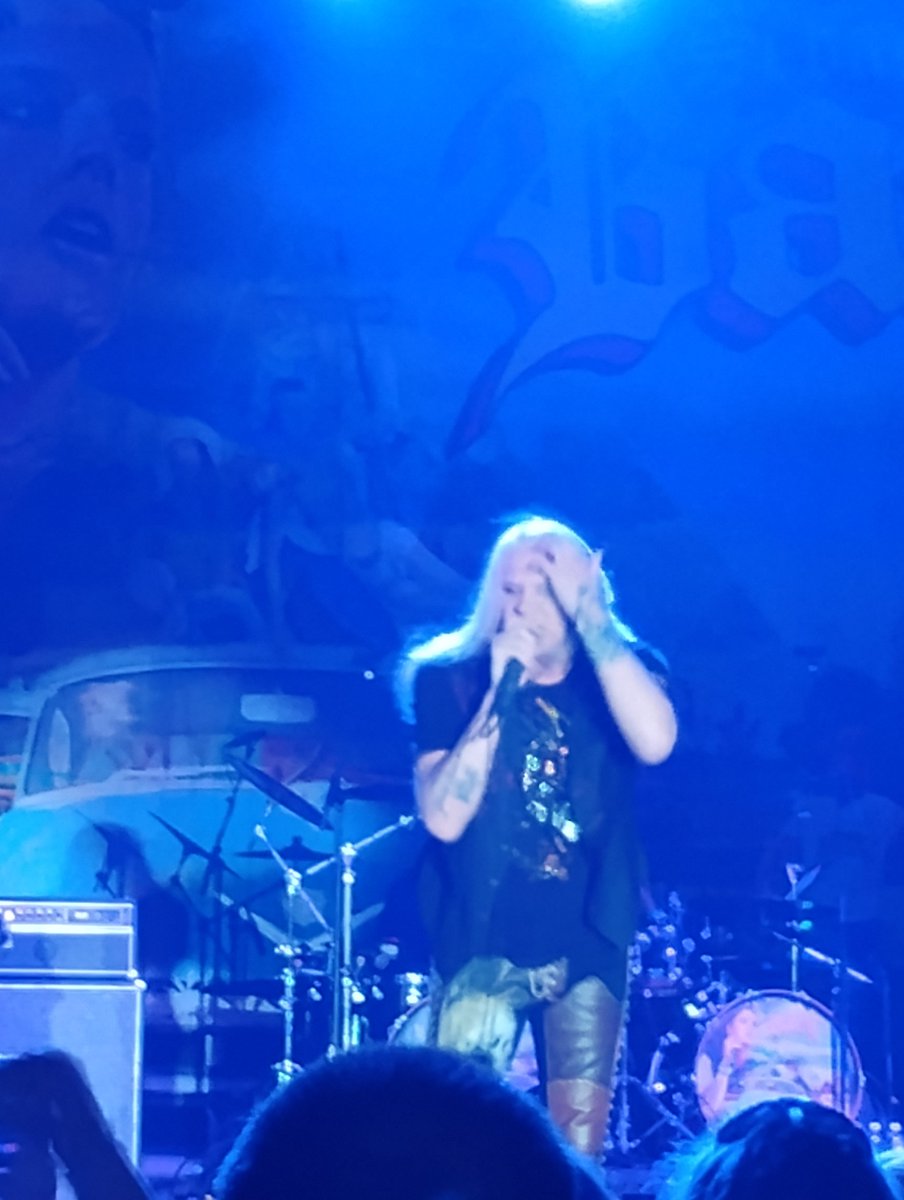 AmyShannan's tweet photo. SEBASTIAN FUCKING BACH!!!
@sebastianbach https://t.co/llu1usw7MW