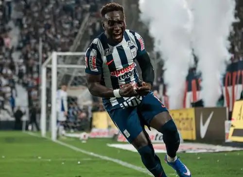 Walo_1901's tweet photo. Eryc Castillo ha metido su gol número 17 en Alianza Lima este año

Está a 1 gol de superar la mejor temporada goleadora de Hernán Barcos https://t.co/jWLbS25RQ1