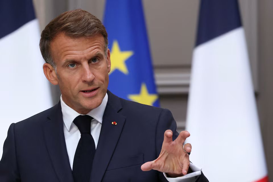 Lastchapter034's tweet photo. Breaking.....
🇫🇷🇷🇺 France: Russian Hybrid Attacks Are Intensifying.

French President Emmanuel Macron says Russian hybrid threats in Europe have intensified in recent weeks, including cyberattacks, drone operations, sabotage, and disinformation.

Macron has ordered a new security strategy to protect critical infrastructure and sensitive defense facilities.

⚠️ France says these activities may be aimed at increasing pressure on European countries and weakening support for Ukraine.