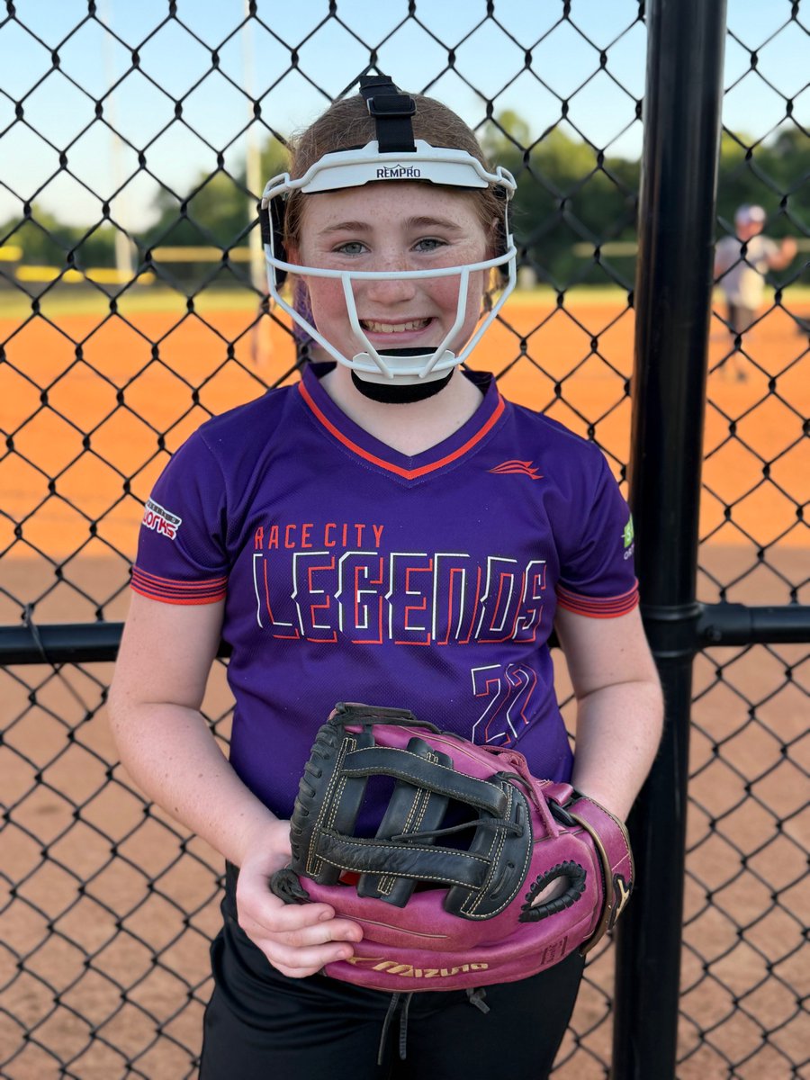 RemProSports's tweet photo. It's all smiles with the RemPro mask ππΌπ₯
#softball #softballmask #facemasks https://t.co/9fbkITWRoL