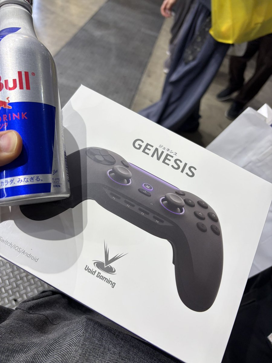 morinosukeeeeee's tweet photo. voidgenesis付きレッドブル購入！
買おうと思ってたけど茶々茶さんのショートをみて即買い決定！ https://t.co/2tWTCGn4Gh