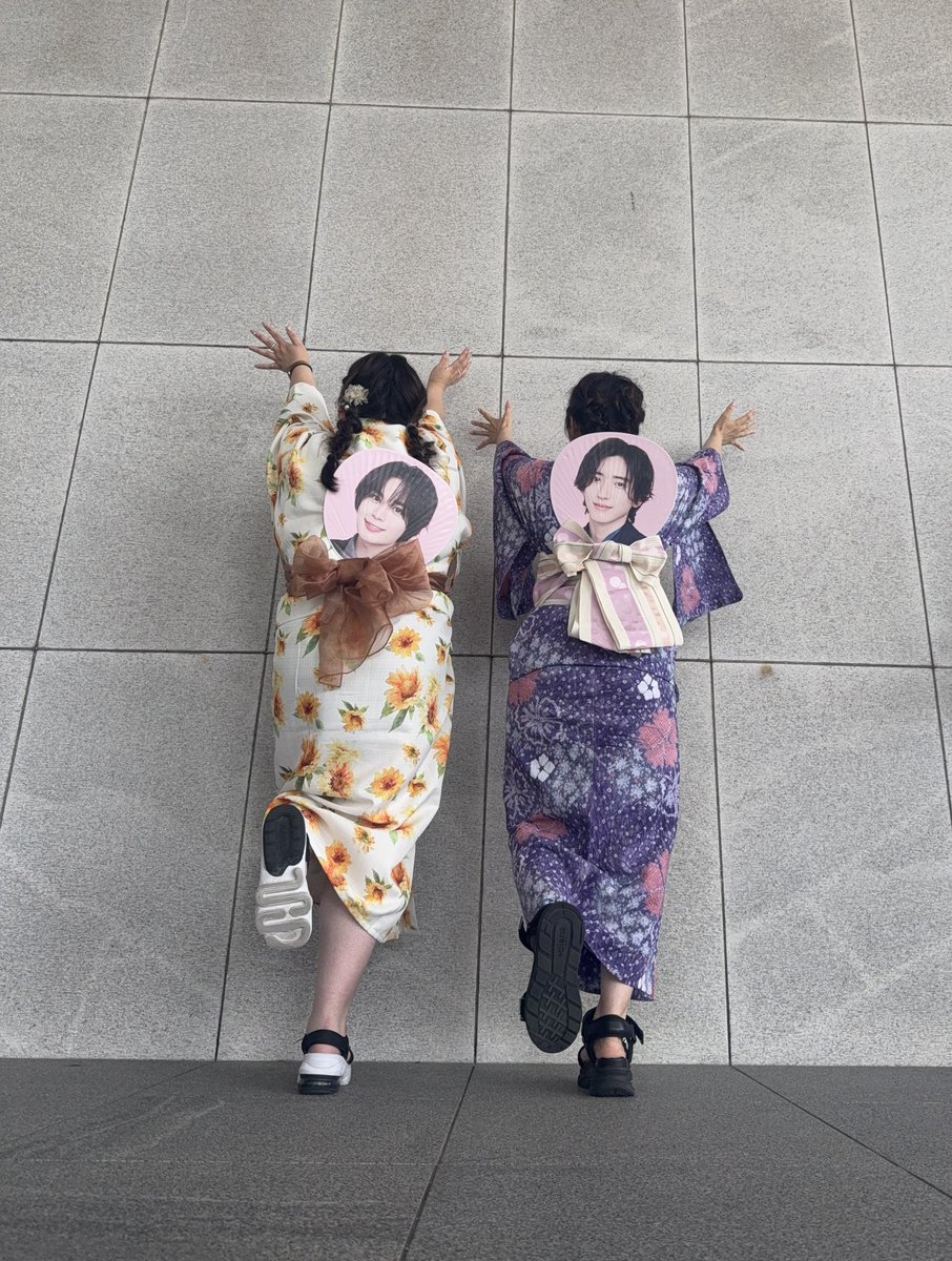 imclol7's tweet photo. なにわ男子　ND5　新潟公演
念願の浴衣参戦💐着付け頑張った！
席はバクステより後ろでちょっと遠かったけど🥲めちゃくちゃ楽しかった！！
この日以来、ビーマイベイベーを聴くと麻婆豆腐を思い出すようになりました…笑
#なにわ男子_ND5 https://t.co/iolRt6lZ8M