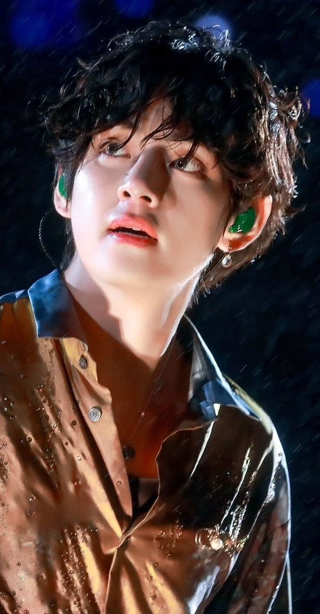 thvstreamMx's tweet photo. 🚨 ¡ESTAMOS A MINUTOS DE VERLO! 🔥

La espera casi termina… KIM TAEHYUNG está a punto de aparecer en el iHeartRadio Music Festival. ✨

¡Que las redes sientan que llegó V!
Comenta con esa foto de Tae que te vuelve loca + los tags 👇🏻🔥

TAEHYUNG AT IHEART FESTIVAL
ICONIC SHOWSTOPPER V
#VxiHeartRadioMusicFestival
#TaehyungxiHeartFestival2026

¡TETELOVERS, ES HORA DE HACER RUIDO POR TAEHYUNG! 💜