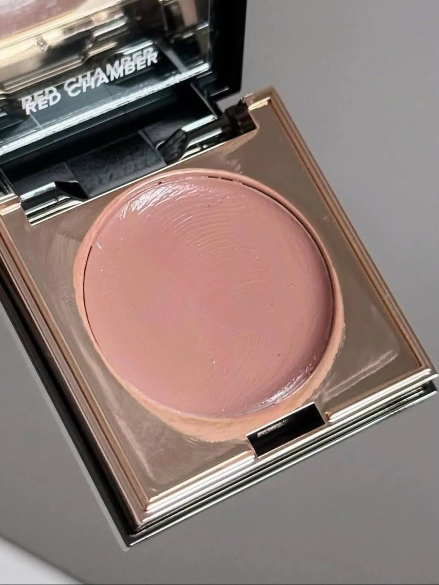 nadaeladela's tweet photo. Makasih banget mba-mba MUA🥰

Finnaly nemu blush warna pink yang beneran pinky di kulit, bukan yang baru dipakai malah berubah jadi kusam, cewe-cewe pasti paham￼ https://t.co/h8jSe2lVT7