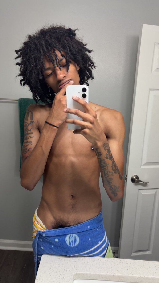 justgeekn's tweet photo. another tan is calling https://t.co/EUb3EpuCF0