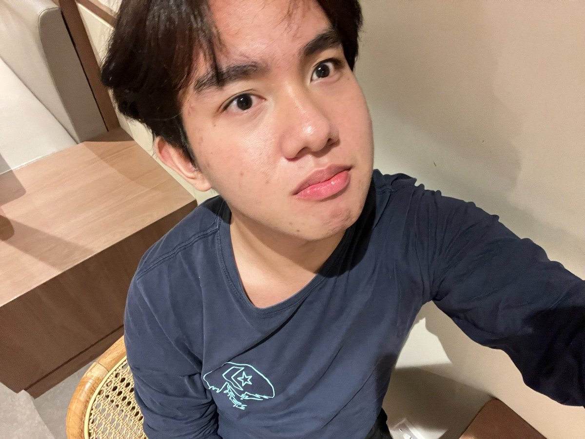 snugglemoss's tweet photo. [QUEER FRIENDSHIP APPLICATION]

name: apa lah yang ternampa di profileku
age: cb tebak, kl bnr dpt ak
occupation: mnjd tired accountant
zodiac: 🐂
height: 5'4 ft
hobby: ska explore transum, ska pap, ska mlukis
fun fact: ak kucing jadi-jadian trmksh (orgny extrovert mentok) https://t.co/MCnJDNSrWP