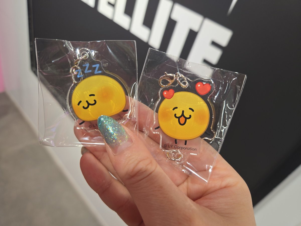 hzhg0924's tweet photo. 【交換】えもじの子(仮) 渋谷ポップアップ(初) LINE FRIENDS SQUARE SHIBUYA カプセルトイ つながるチャーム ガチャ ホニャ

《譲》写真の2種類

《求》写真青丸

ただいま現地におりますので、手渡しでの交換を希望しております。検索からもお気軽にお声がけください🙇 https://t.co/jolKEjXs4W