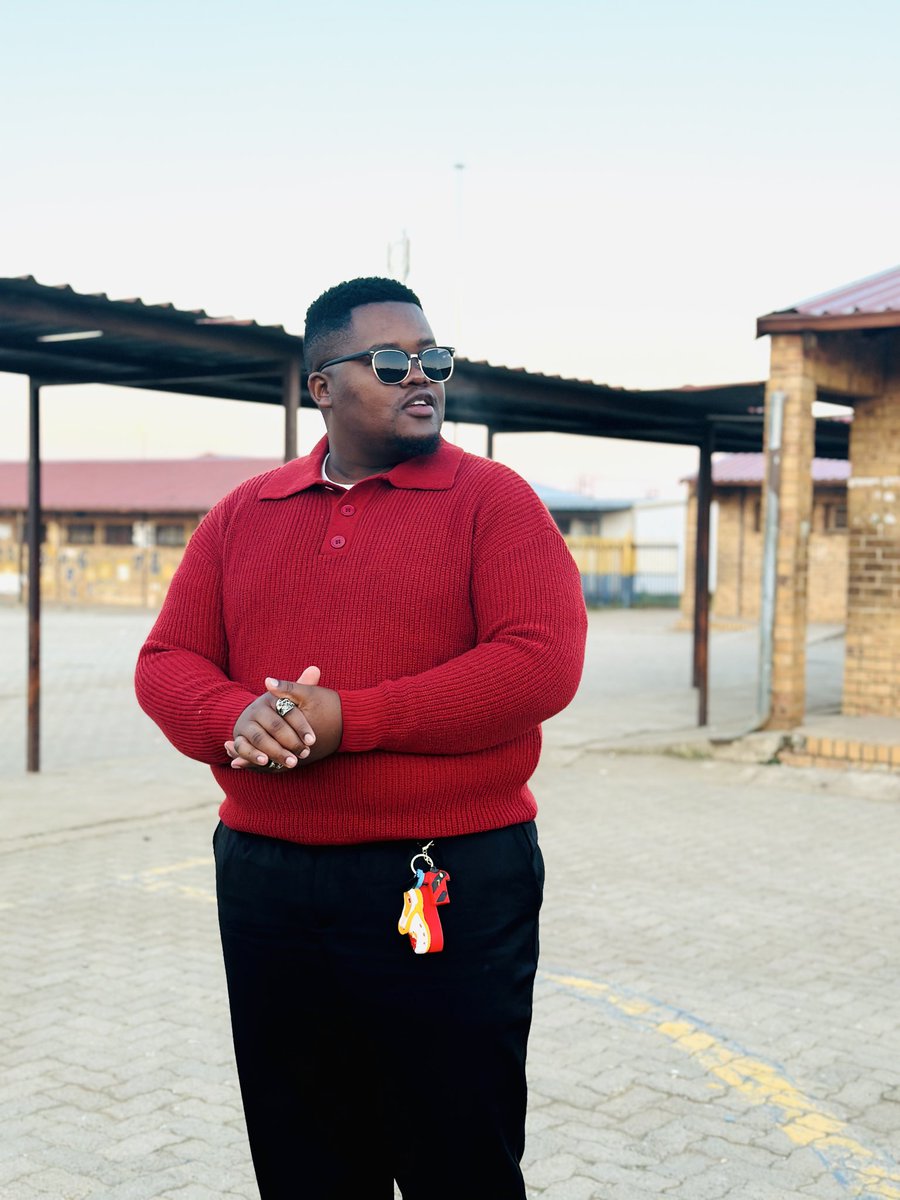 MonghadiBae's tweet photo. Dad Bod! 🦦🫰🏾 https://t.co/khB29VzEwv