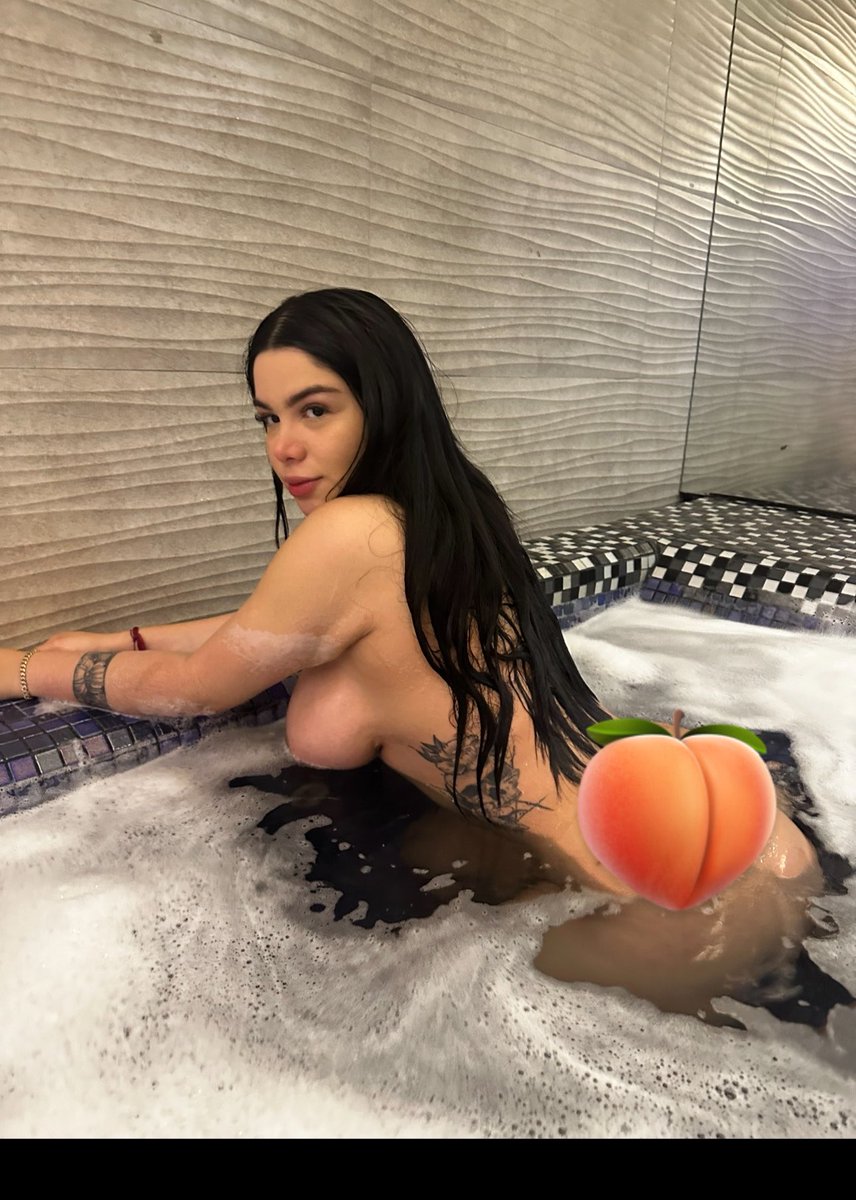 diosaLilith7's tweet photo. Buenas tardes amor está como para mojarnos hoy 😏😏😏 https://t.co/lurW46EZvE