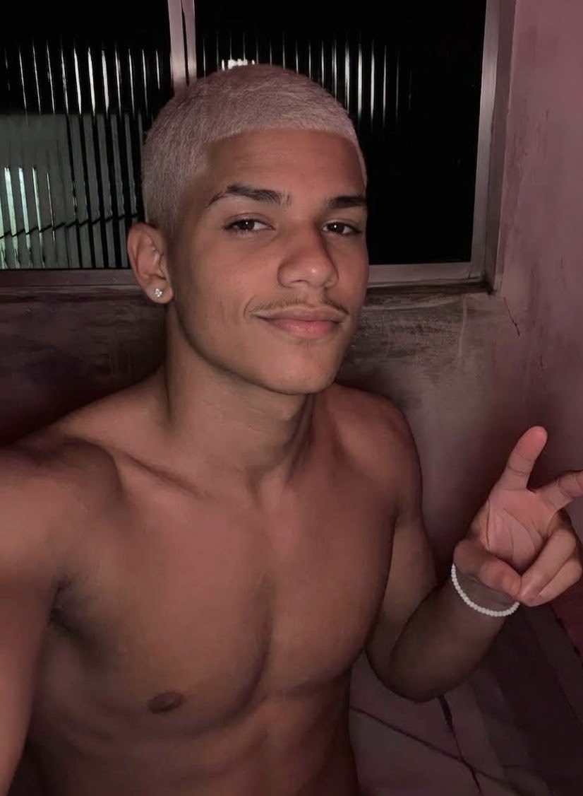 jntnn_0's tweet photo. novo no x rapaziada curte aí e me segue 😁✌🏾 https://t.co/vYFsXiOBXL