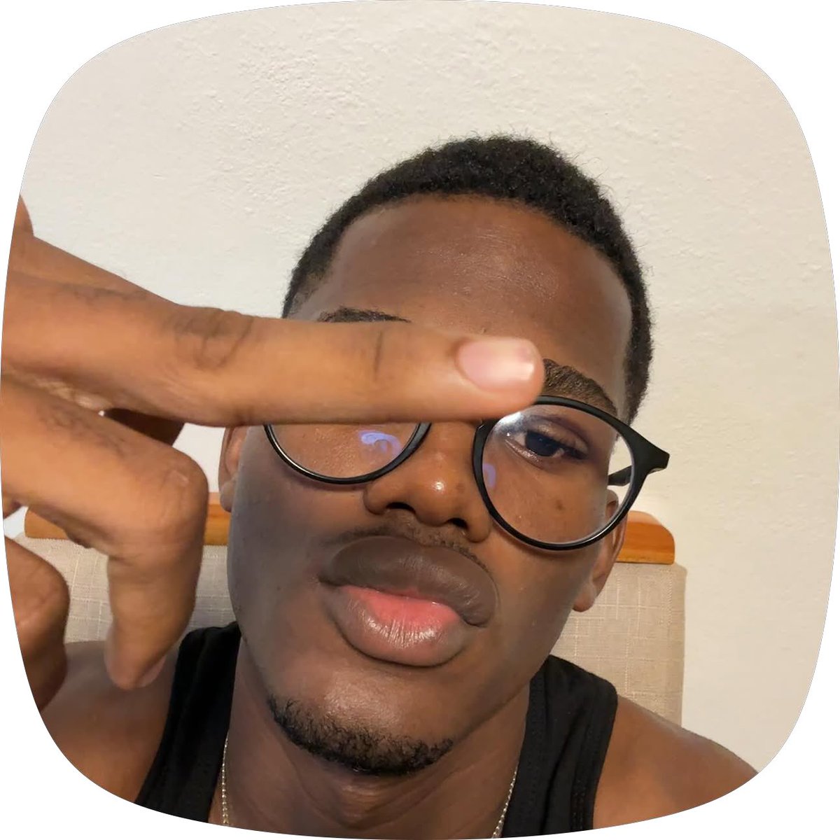 Thexboyw's tweet photo. Me rapé😭 https://t.co/K5w3kPPyp1
