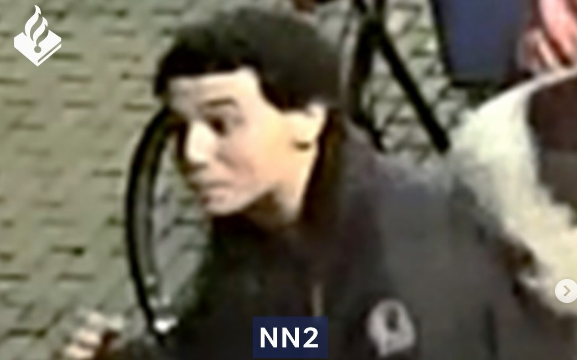 Zware mishandeling in Nijmeegse uitgaansstraat; politie zet foto van verdachte online
