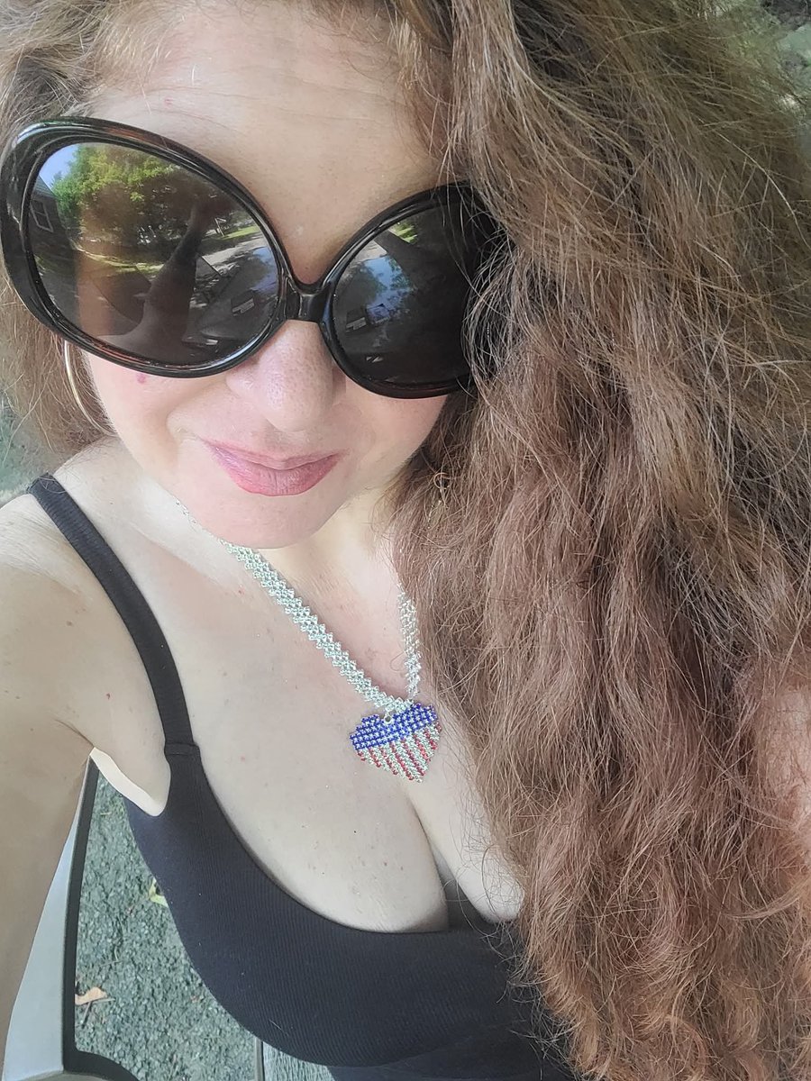 KittyGirl627's tweet photo. Feelin Groovy https://t.co/BVUSKdISCf