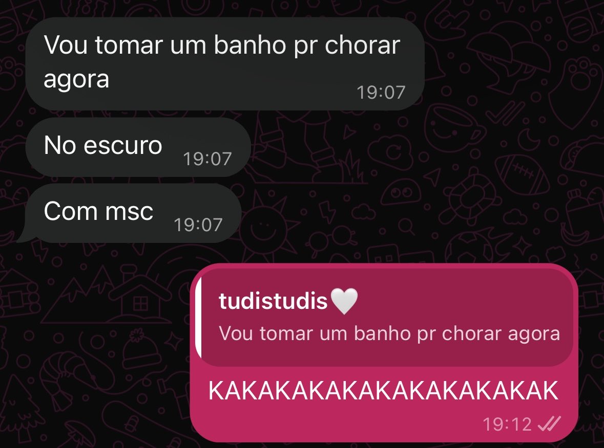 tiemisl's tweet photo. eu amo q eu e a tudino conversamos quando estamos preste a um colapso mental 🤣🤣🤣😭😭 https://t.co/41FsypRYCu