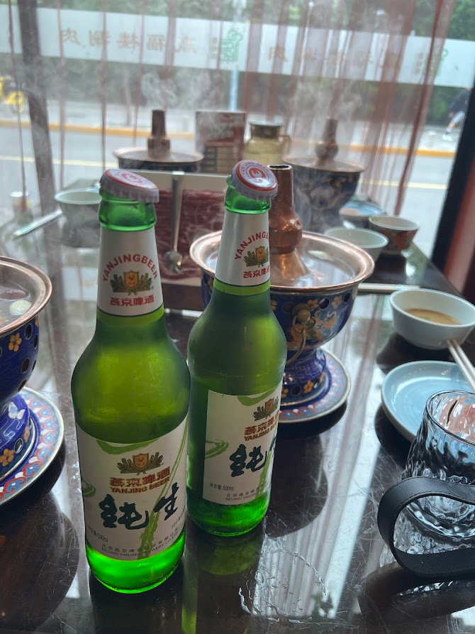kikuchicn's tweet photo. 【ゆるい質問】

北京4年住んでいたのですが未だに未踏な部分が多いと最近思い。「北京で羊食べるならここ行っとけ！」的な羊情報を有識者の皆さん教えて下さい！！ベタな所からマニアックな所。軽食系やおやつ系でも何なりと。 https://t.co/9M3q6gJ4mF