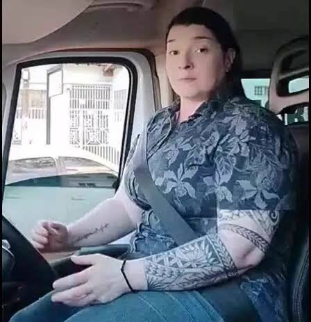 Gabriel83629437's tweet photo. Sejam sinceros, vocês homens (ou mulheres) preferem o que? https://t.co/VPrRSv4Dec