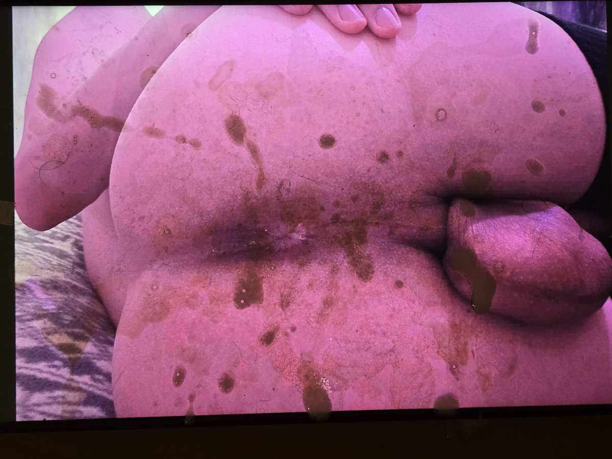 Fel_SOP's tweet photo. another fan who begged hard enough to get his boyhole glazed-over in my streams of pornmilk <3 tried a different screen position here, didn't like it because all my nut dribbles down instead of drying up on my screen ~

#cumshot #gay #moaning #cumtribute #cumtributes https://t.co/bRTVY5uYFw
