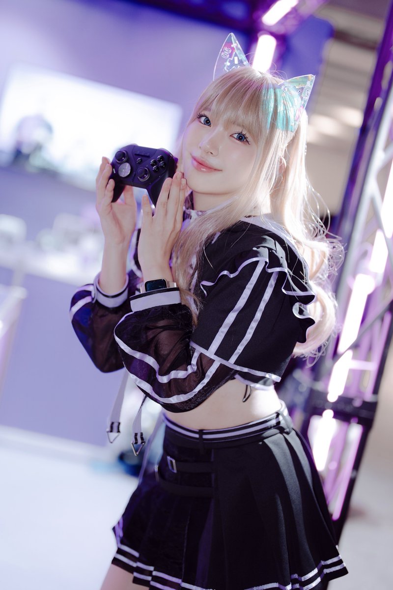 cosplay_110's tweet photo. おはようございます！

TGS3日目、今日から一般day✨
たくさんの方にコスパ抜群高性能なLEADJOYさんのコントローラーを手に取っていただけるように、元気にお待ちしております！

今日もこちらの衣装です(ウィッグは変えます🫶) https://t.co/ooG3o4hcd1