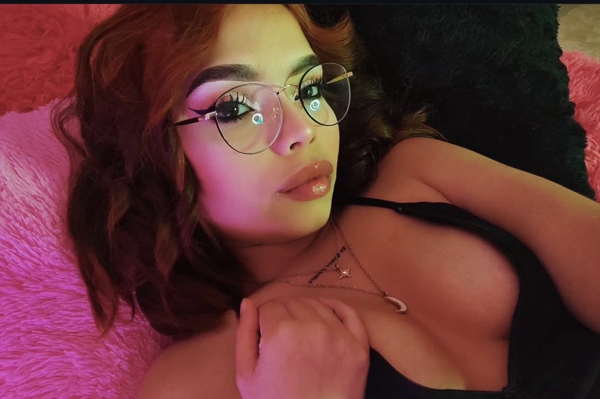 mell200_'s tweet photo. #latina #webcam #colombia #chudai #puta #dildo #scort #viral https://t.co/A1CcM8MF5M