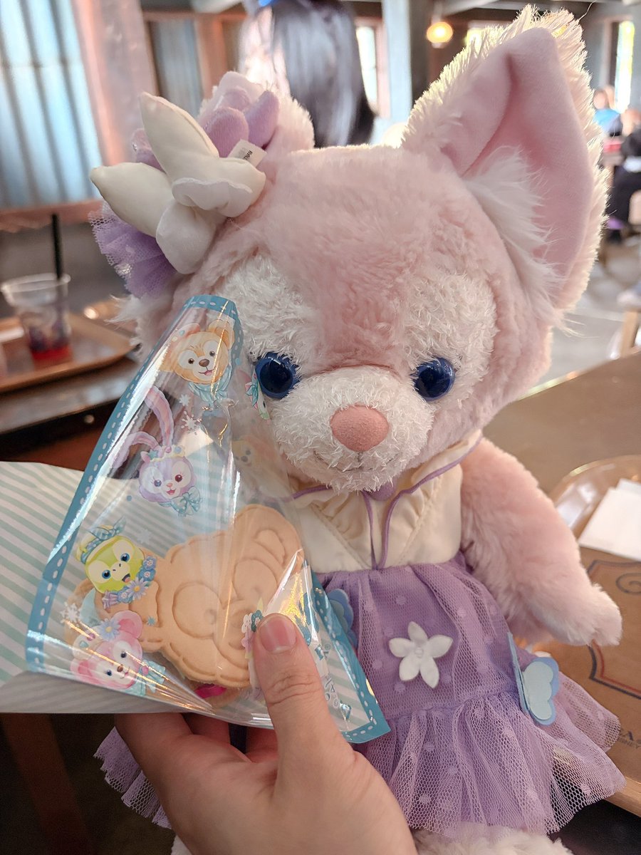 KanariaNoa's tweet photo. 初Dハロ🎃
擬人化リーナちゃんになってきました！
お衣装は2023年のもの！
妥協の産物のリーナとクオリティにこだわりまくったシェリーメイ！
来年は何をやろうかしら？
もう１回いきたいけど、無理ぽよ笑
#Dハロ 
#Dハロ2026 https://t.co/E3k9Hs8LLG
