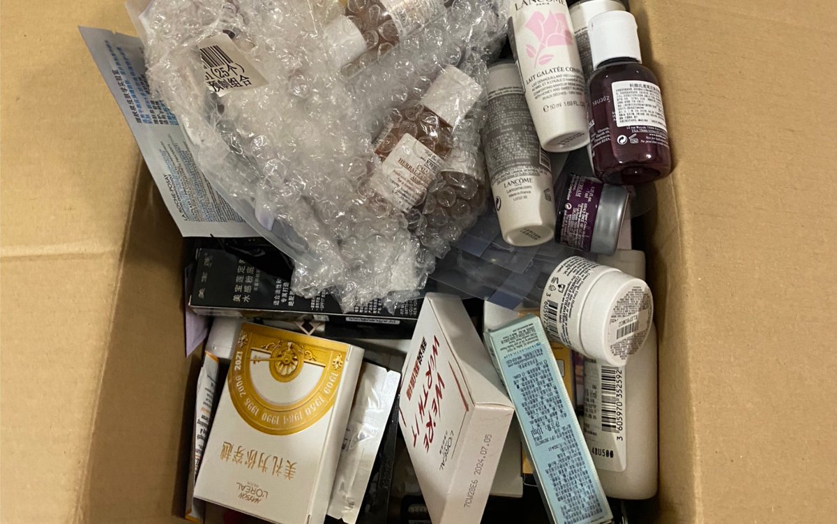 kms0000123's tweet photo. Just unboxed my long-awaited skincare haul! The packaging was so sleek—can’t wait to test these new products today. https://t.co/BAfNTATQKs