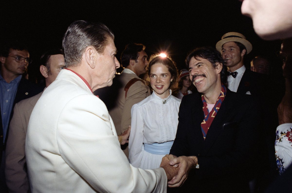Reagan_Library's tweet photo. The Reagan Library honors the life and legacy of artist, Peter Max, who passed away on September 14, 2026. In 1981, Peter Max was invited by President Reagan to a 4th of July Celebration on the South Lawn of the White House.There, Max painted 6 paintings of the Statue of Liberty. https://t.co/7gSjqZifhd