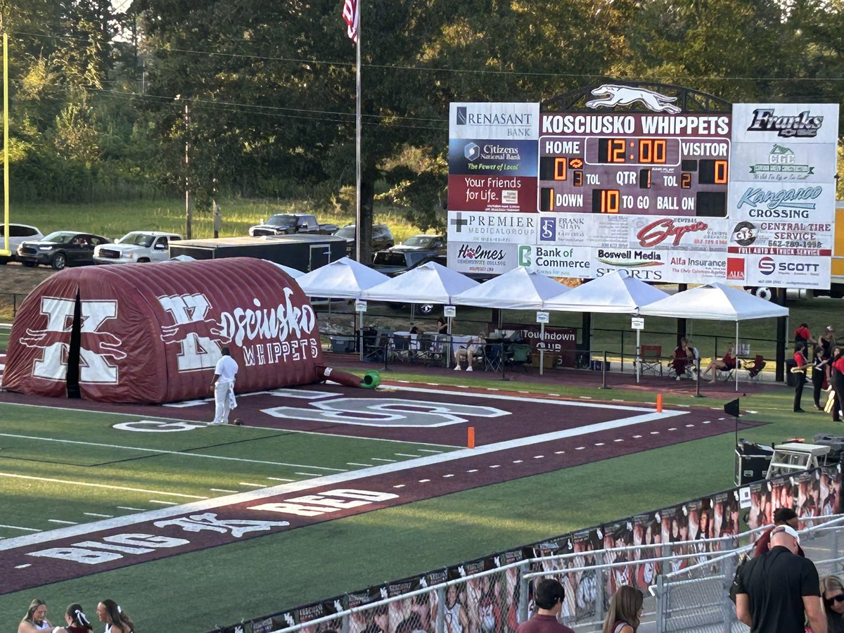 BreckRiley's tweet photo. @KosciuskoFB @jtillman86 @bshields0244 @StateChampRadio @CaidenWade @tay2certified1 @KSDsports @vthacj @LD_McBride10 @BradenRay1838 @HHS_TigersFB @MSGRIDIRON @TerrellToliver8 @Schuler4Jackson It’s homecoming!
@OB_football vs @KosciuskoFB
Broadcast Details
📍: Landrum Field (Kosciusko)
🕰️: 6:15
🏈: 7:00
📻: WLIN (BREEZY 103.7)
📱: https://t.co/So0aarxeiD
🎥: https://t.co/P464Ck9cTQ…
🎙️: @BreckRiley & @jtillman86
@bshields0244 @StateChampRadio #MsPreps https://t.co/pvK4mx5kWv