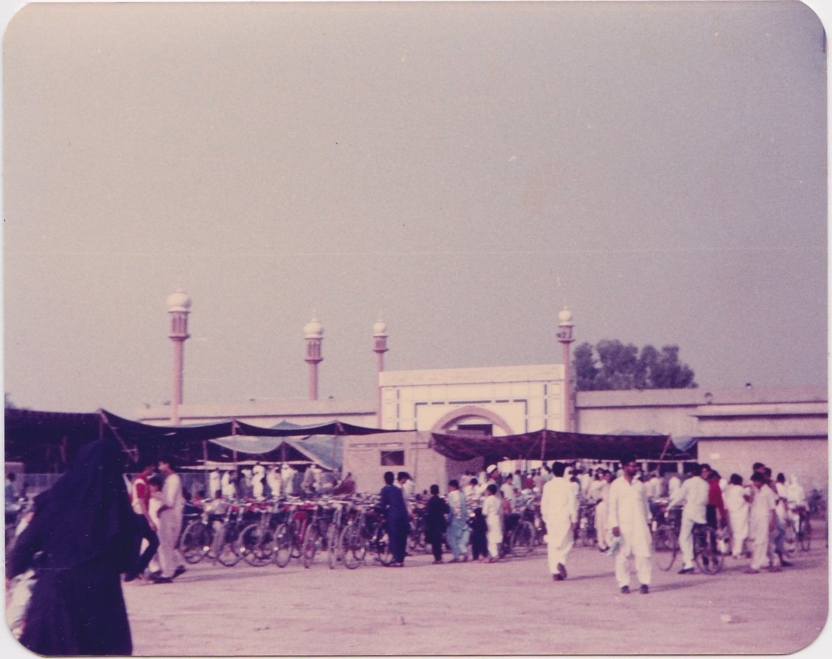 cybegeek's tweet photo. This is what Eid used to look like in Rabwah in 1988 https://t.co/uysmDmaEn2