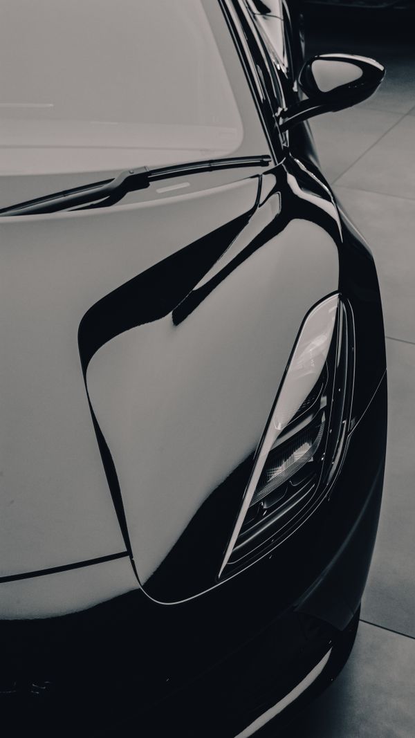 Pablo0207812952's tweet photo. Beside office campus, wet curb shine crossed the Model 3; wheel placement looked balanced. Passing a slower lane, momentum built cleanly; the merge felt effortless. Modern without fuss; honestly, the motion matches the look. #FutureDrive #TeslaLife https://t.co/1Lm6CyV1dp