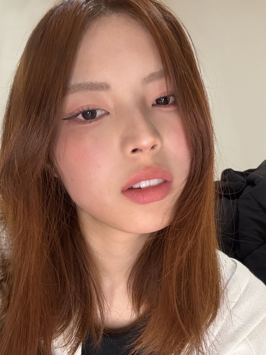 SAINT_SBASE's tweet photo. Sakura looking stunning in new photos via Weverse.

#SAINTSATINE https://t.co/8bqyIWi9Xg