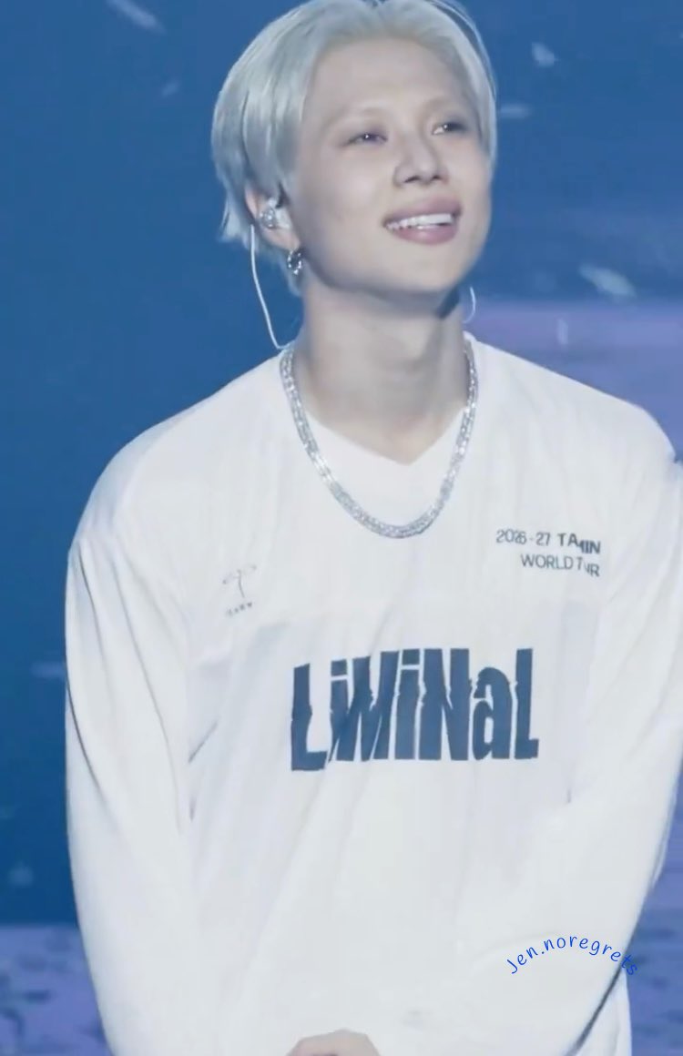 JenSingleton19's tweet photo. MY POV: Perfection 💙 Taemin<LiMiNaL>  DAY 1 #LiMiNaL_WORLD_TOUR #TAEMIN #alwayswithtaemin  https://t.co/lC4kSPfj9F https://t.co/pGZqrytzDz