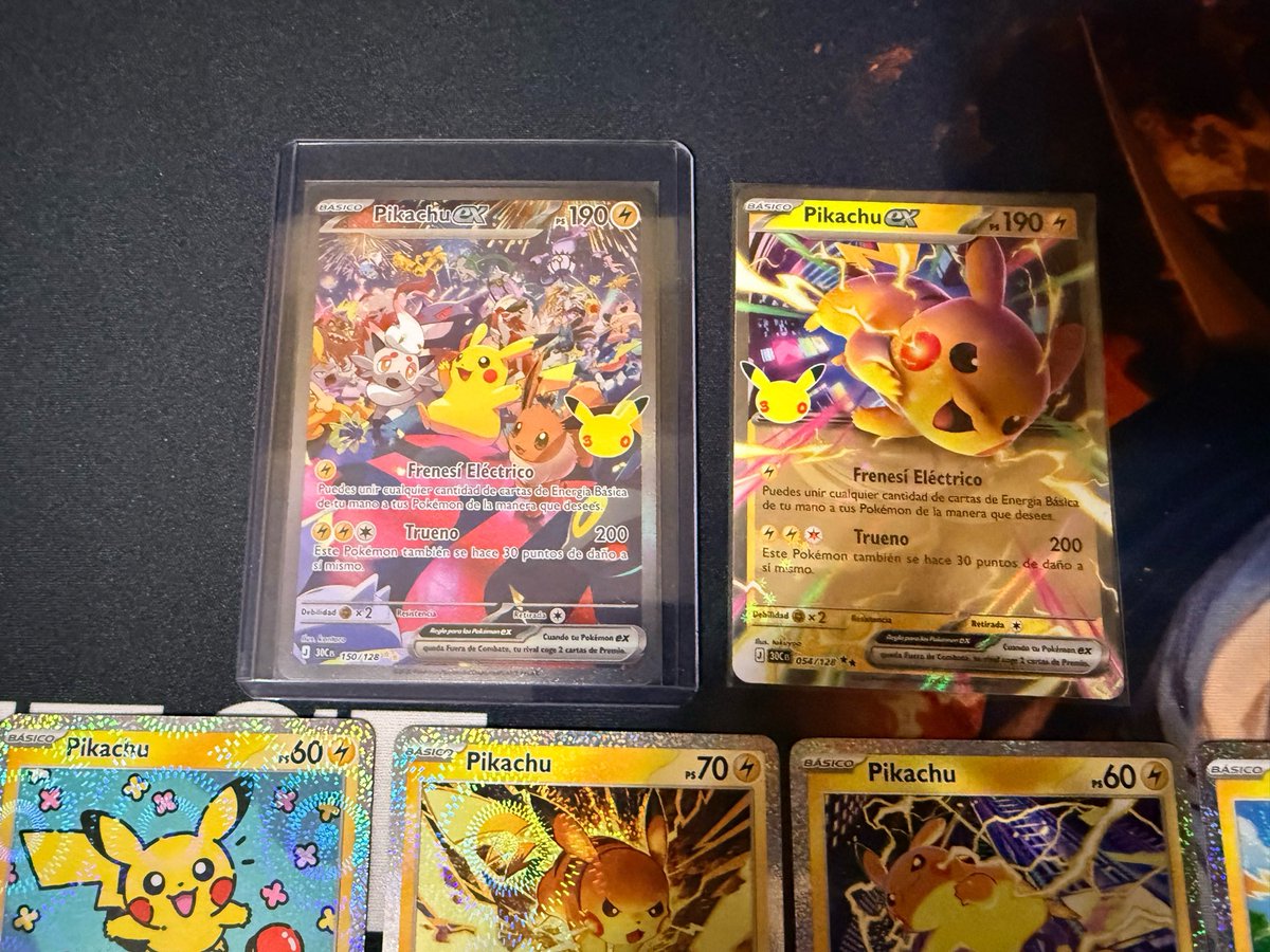 _dkmark's tweet photo. Nada mal para una cajita de Sylveon de Carrefour. 

Pokemon 30th Anniversary https://t.co/VTXxJXMiiM