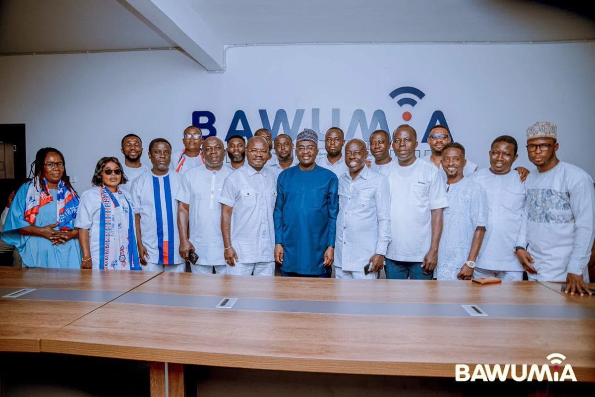 BawumiaCampaign's tweet photo. The Western North Regional Executives paid a courtesy visit to the NPP presidential candidate, Dr. Mahamudu Bawumia earlier today.

#Bawumia2028 https://t.co/pIM0FlDcTo