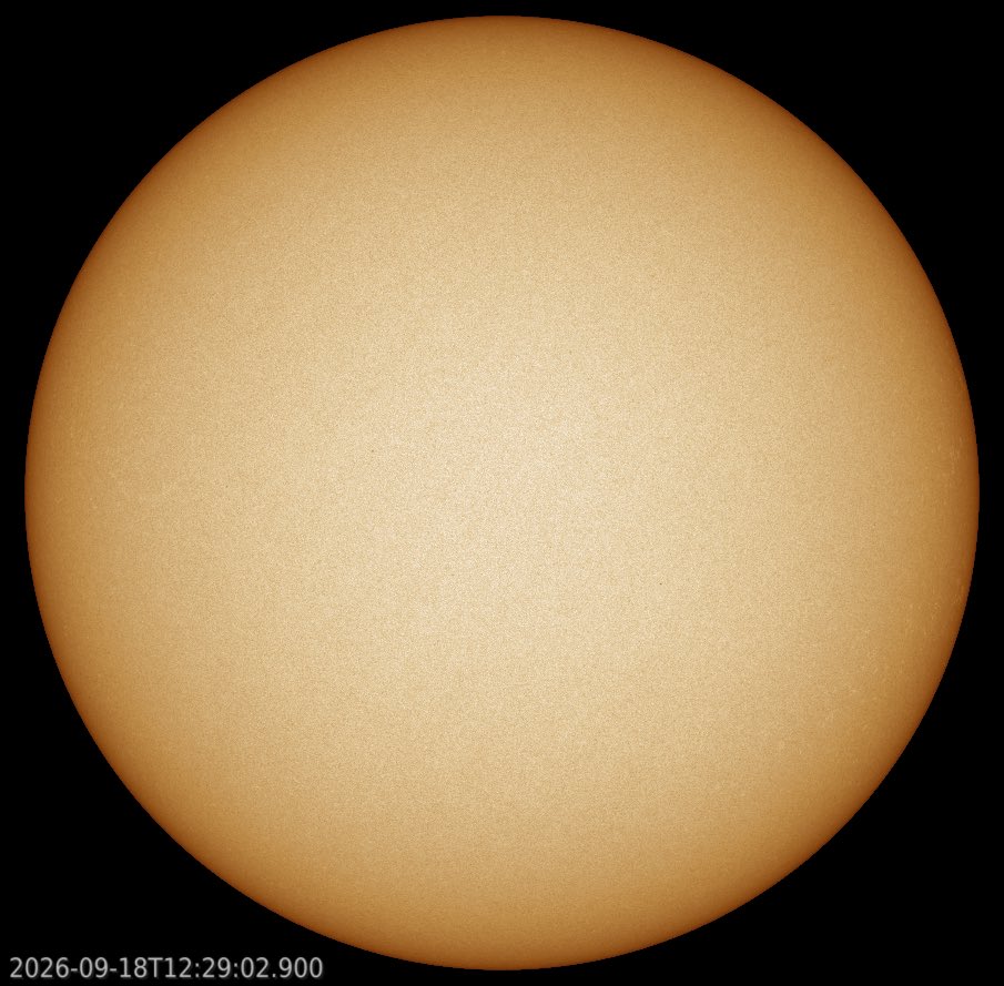 RyanJFrench's tweet photo. The Sun is NAKED, spending at least a few hours today without a single sunspot. This has only happened a couple of times since 2021, but will become more common in the next few years (although further strong activity in this period is still likely). This is bad timing, because… https://t.co/6JvhNQvLko