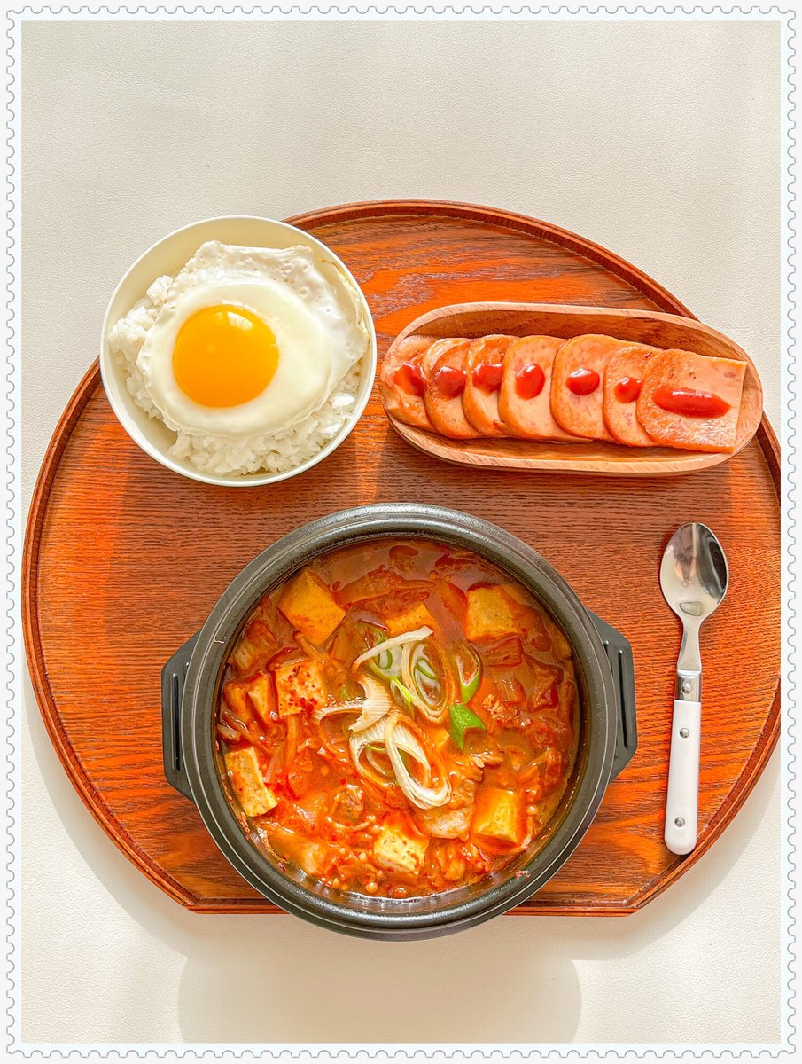 aislm942381's tweet photo. Craving bold flavors Try our homemade kimchi jjigae—spicy fermented cabbage stew with soft tofu and pork, a warm bite of Korean comfort! https://t.co/H2pBHEJLTo