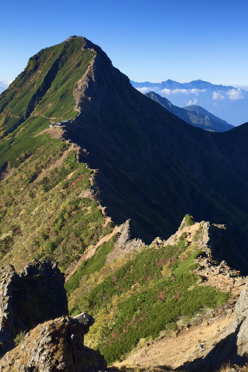 ok_makoto's tweet photo. 11年前のSWは登山始めた年で、南八ヶ岳主脈縦走で見るもの全てが初めてばかりで楽しかったな。
特に、赤岳天望荘の五右衛門風呂♨️と、赤岳天望荘からの御来光🌄が今でも記憶に刻まれてます。 https://t.co/KlGY9P7bXZ