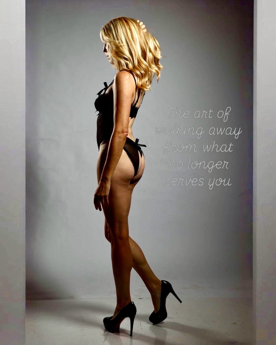 CatCabernet's tweet photo. The art of walking away from what no longer serves you #travel #nashville #newChapter #santamonica #endofanera #milf #cougar #onlyfans #model #mature #ageGap #dating #olderwomen #womenOver40 #curves #blonde #tall #highheels #lingerie #longlegs #art #walkingAway #horny #stepmom #fetish #kink #slave #obedient #submissive #boss #dominantwoman #fifties #forties #freedom #power #bdsm #Mommy #Goddess #sayingGoodbye